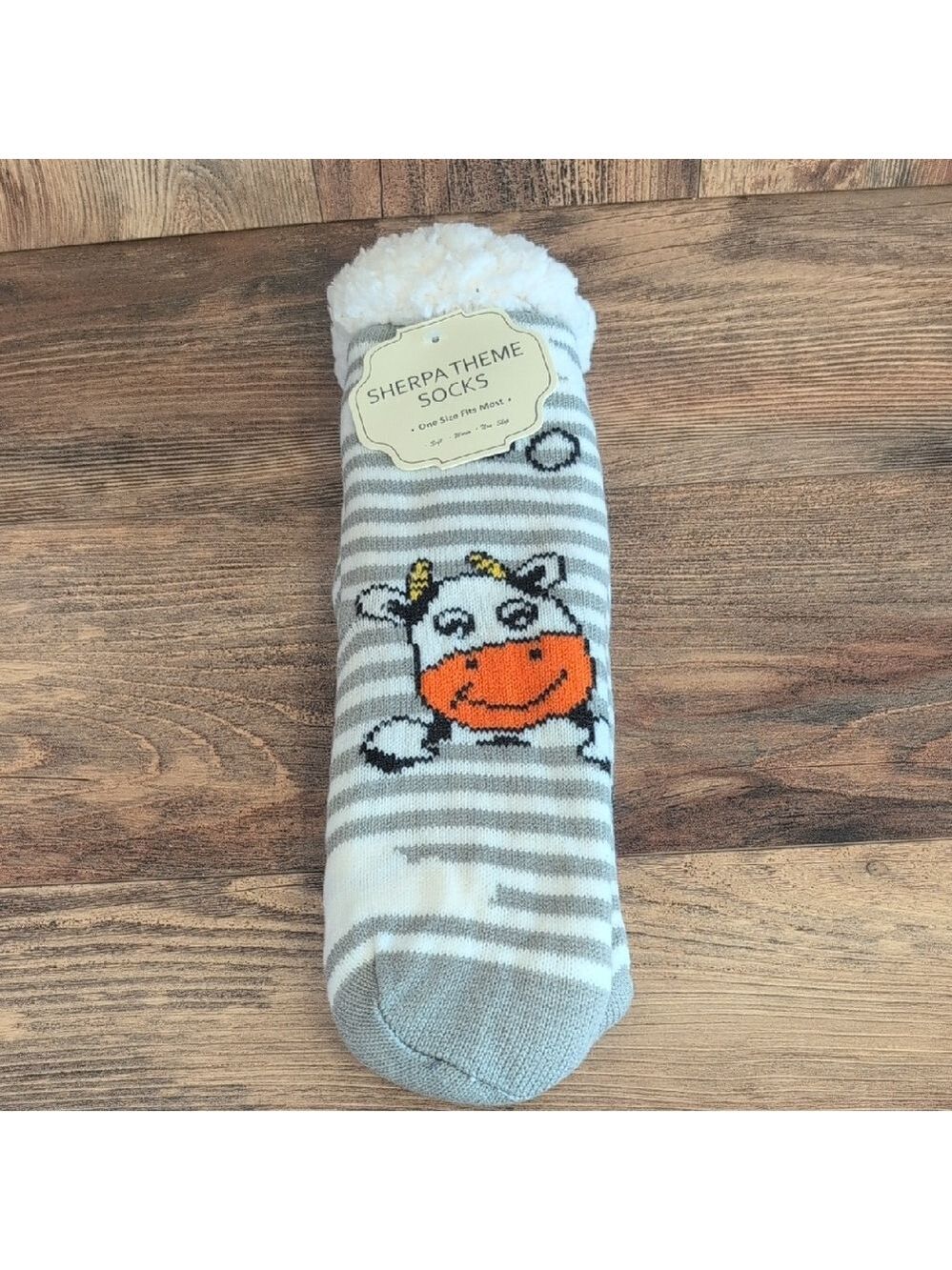 Sherpa Lined Non Slip Cow Socks           NWT               806U